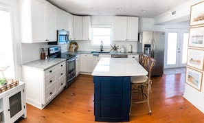 Fully equipped kitchen