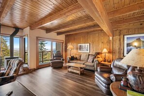 Windows to bring the outdoors inside!