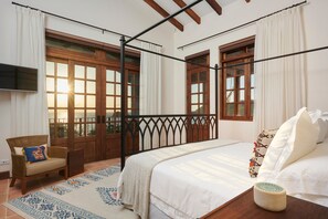 Bedroom 1 - Master