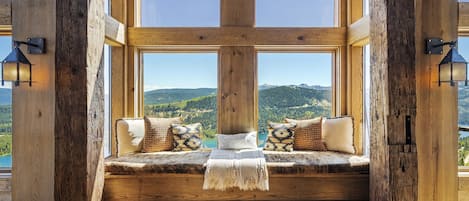 Lounge area with Donner Lake View: Lakeview Mountaintop Chateau