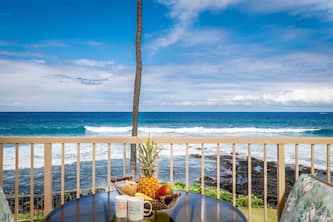 Kona Reef A12 Direct Ocean Front, Remodeled, Air Conditioning Gorgeous