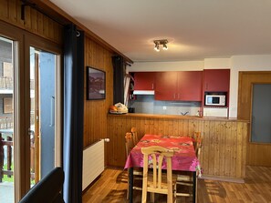 Living room flat Les Mélèzes K 010, in Veysonnaz, Switzerland