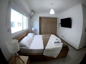 Mainroom with TV
