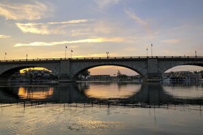 London Bridge