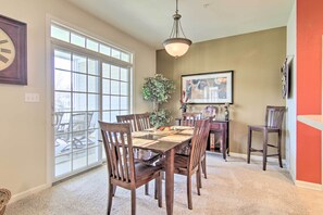 Villa Interior | Dining Area