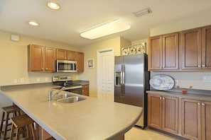 Beach Resort 311 Kitchen