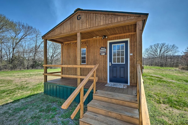 Cookson Vacation Rental | 1BR | 1BA | 640 Sq Ft | Single-Story Cabin