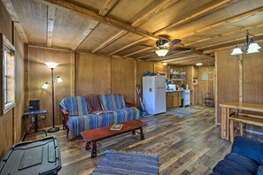 Living Room | Free WiFi