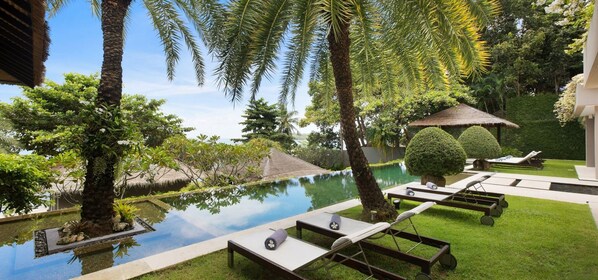Sangsuri Villa 3 has beautiful Balinese-style landscaped grounds