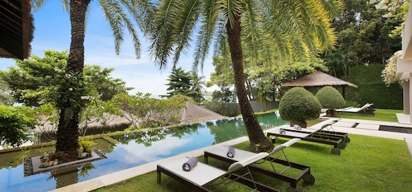 Sangsuri Villa 3 has beautiful Balinese-style landscaped grounds