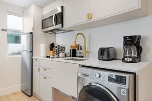 Fully-equipped kitchen