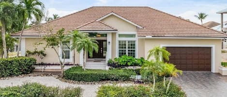 01-1111 Twin Oaks Ct Marco Island FL-30