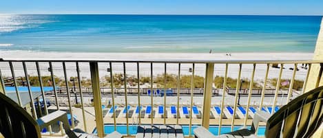 Great beachside balcony