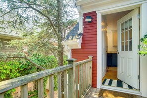 Townhome Exterior | Walk to Harbor