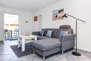 Wohnraum mit integrierter Küche