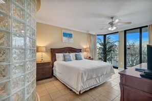 King Bed in Primary Suite