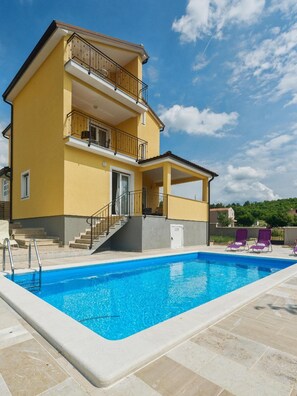 house view from pool