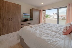 Master Suite with King Bed, TV and ensuite bathroom