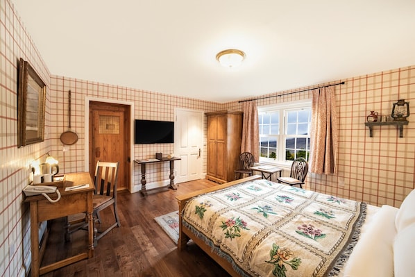 Jr. Highland Suite