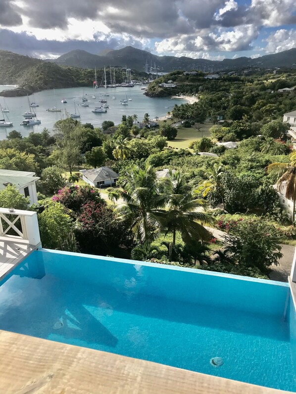 Private Infinity Pool