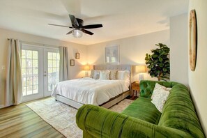 Main bedroom with private terrace.