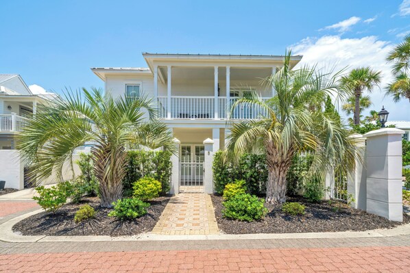 Welcome to Sun and Sea on beautiful 30A!