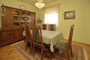 Dining room