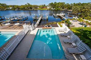 Private Heatable* Pool, Boat Dock, Waterfront