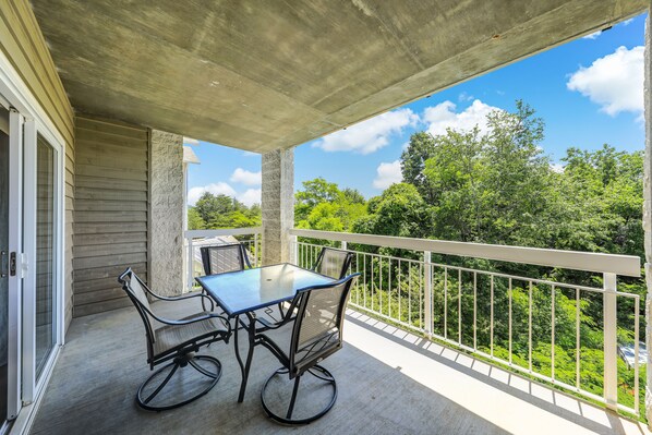 Welcome to Kickin' Back Whispering Pines 343!