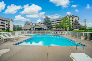 Whispering Pines Community Pool