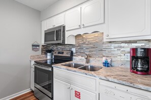 Plenty of space to prepare meals during your visit