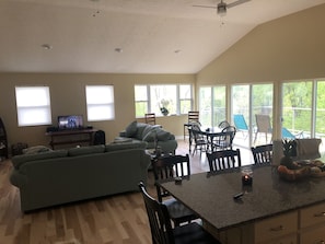 Living/ Kitchen area