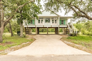 Front view of Sassy Seas HideAway
