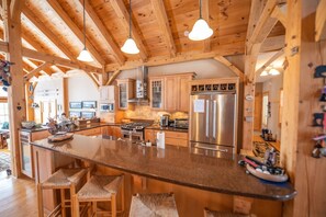 Fully equipped Kitchen. Granite countertop + SS appliances