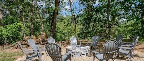 Spacious firepit, situated on Shenandoah River