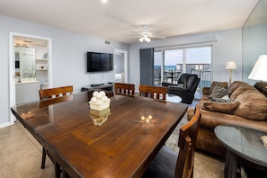 Dining area - Dining Room Table View - perfect for a sit down dinner or for entertaining with friends.