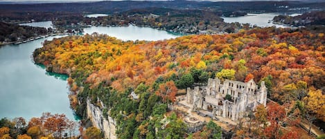 The cabin is located in the HAHA Tonka cove below castle bluff.