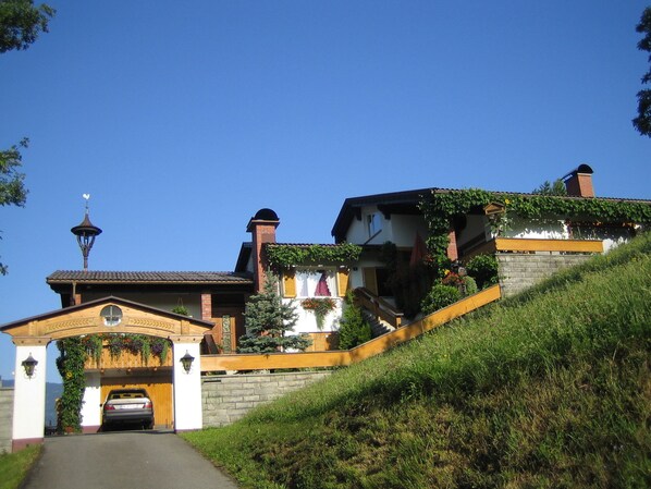 Schlins in Vorarlberg - Ferienzimmer Müller