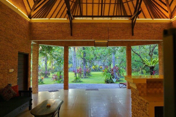 Hall