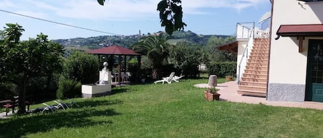 Large garden in front of the house