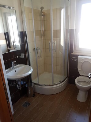 Bath/Shower