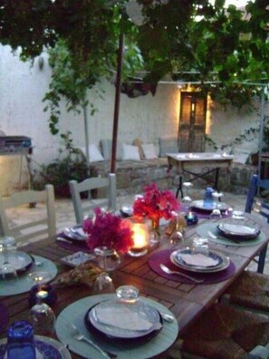 Outdoor dining