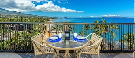 Magnificent ocean views from the private lanai!