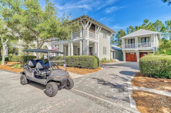 Access to a 6-seater golf cart available with your reservation