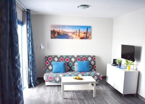 Living area. lounge area