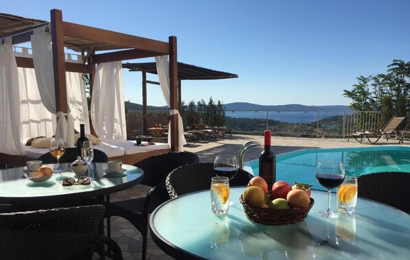 Pool, view, relaxing