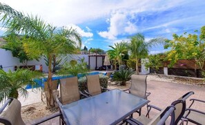 Outside Dining area with table and chairs to seat 6