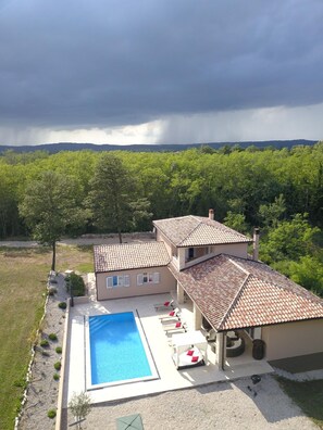 Extérieur