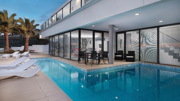 External view of the building. House / Swimming pool