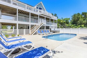 Private Pool Area